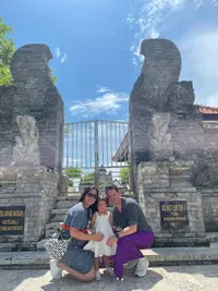 Potret Gracia Indri Liburan ke Indonesia, Perutnya Ramai Jadi Sorotan 