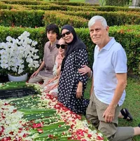 Potret Harmonis Bunga Citra Lestari dengan Keluarga Sinclair, Bersama di Dua Negara