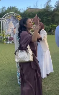 Potret Hebohnya Kris Dayanti dan Ameena Saat Ketemu, Gemmi Cucu Sama-Sama Cute