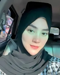 Potret Henny Rahman Mantan Istri Zikri Daulay, Dinikahi Alvin Faiz yang Baru 2 Bulan Menduda