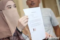 Potret Inara Rusli Istri Virgoun yang Meminta Maaf Kepada Tenri Ajeng Anisa, Berharap Kasusnya Tak Berlanjut ke Ranah Hukum - Ingin Fokus Menyelesaikan Rumah Tangganya