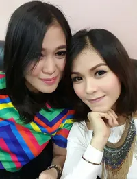 Potret Istri David dan Uki NOAH, Duo Wanita Cantik nan Gaul!