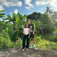 Potret Jennifer Coppen dan Pacar Yang Berbahagia Sambut Anak Pertama, Makin Mesra - Pamer Babybump