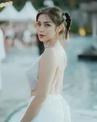 Potret Jessica Iskandar Yang Dicap Terlalu Hedon Oleh Netizen, Kerap Pamer Momen Liburan Mewah
