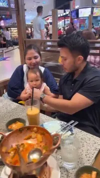 Potret Jessica Mila Tampil Bareface Kala Makan Bareng Suami dan Anak di Resto, Viral di Jagad Maya