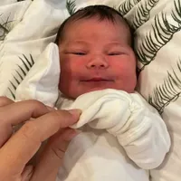 Potret Kaia Raine Anak Mayky Wongkar yang Baru Lahir, Bule Abis - Pipi Tembem Seperti Bakpao 