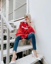 Potret Kaki Langsing Olla Ramlan yang Selalu Jadi Sorotan, Bikin Iri Banget