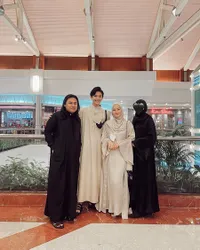 Potret Keanu Agl Diduga Taaruf Heboh di Medsos, Jumpa Perempuan Berhijab Bareng Rey Mbayang dan Dinda Hauw