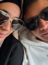 Potret Kebersamaan Dhini Aminarti Bareng Dimas Seto Selama 16 Tahun, Selalu Bahagia dan Harmonis