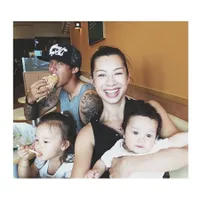 Potret Kedekatan Jennifer Bachdim & Putra-Putrinya, Manis Banget!