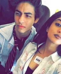 Potret Kehidupan Aryan Khan di London, Sekolah - Party Seru!