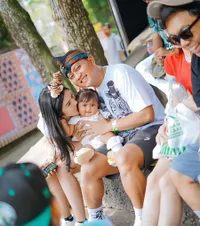 Potret Keluarga Kecil Denny Caknan Main ke Taman Rekreasi, Outfit Bella Bonita Disorot