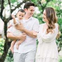 Potret Keluarga Andrew Andika dan Tengku Dewi Putri, Makin Bahagia Bareng Anak yang Sudah Lama Dinanti