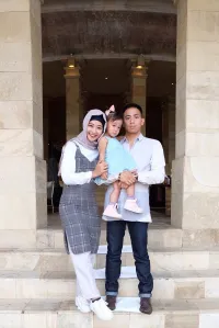 Potret Keluarga Poppy Bunga, Manis Kompak Penuh Dengan Cinta