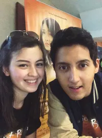 Potret Kemesraan Aaron Ashab - Kimberly Ryder, Pasangan Baru!