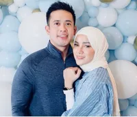 Potret Kemesraan Olla Ramlan - Aufar Hutapea, Tersenyum Bahagia di Tengah Isu Cerai