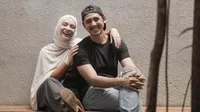 Potret Kenangan Kemesraan Putri dan Arya Saloka, Sudah Lama Tak Posting Foto Bareng