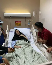 Potret Kondisi Terbaru Dorce Gamalama Setelah Dilarikan ke Rumah Sakit, Senang Dipeluk Ruben Onsu - Sempat Jatuh di Toilet 