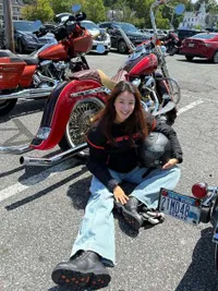 7 Potret Lee Si Young Motoran Sejauh 200 Km saat Hamil 7 Bulan, Ternyata Demi Ini