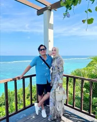 Potret Liburan Andre Taulany dan Erin di Bali, Ajak Anak-anak Menginap di Resort Mewah