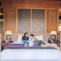 Potret Liburan Aryani Fitriana dan Donny Michael yang Serasa Masih Pacaran, Kayak Dilamar Lagi Sampai Ciuman di Sawah