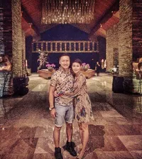 Potret Liburan seru Arie Untung - Fenita Pasca Resepsi Raffi Gigi
