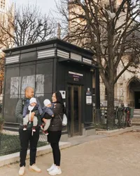 Potret Liburan Tistha Nurma dan Afif Kalla di Eropa, Nikmati Musim Dingin Bareng Suhail dan Sudais yang Nggemesin Abis