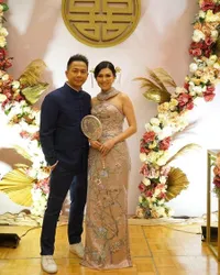 Potret Make Up dan Dress Aida Noplie Saat Menikah dengan Delon Thamrin