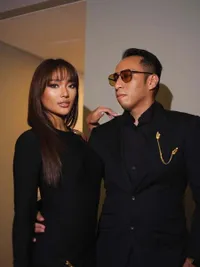 Potret Marion Jola di Nikahan El Rumi & Syifa Hadju, Tampil Glamor Bareng Pacar