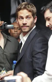 Potret Masa Kecil Paul Walker, Obat Rindu Setahun Kepergiannya