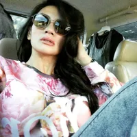 Potret Masayu Anastasia, Hot Mama Yang Hobi Banget Hangout Asyik!