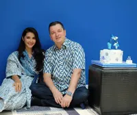 FOTO Maudy Koesnaedi Rayakan 17 Tahun Pernikahan Bersama Keluarga