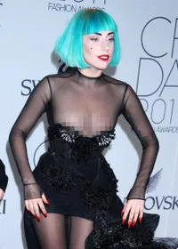 Potret Memalukan Para Seleb Hollywood Ketika Alami Nip Slip