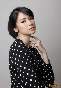 Potret Menawan dan Charming Laura Basuki Bikin Gemetar