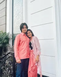 Potret Mesra Angga Yunanda dan Shenina Cinnamon, Go Public Pacaran - Romantis di Hari Lebaran