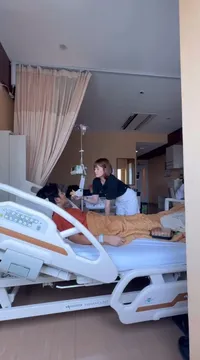 Potret Mesra Chika Jessica Rawat Dwi Andhika di RS, Netizen: Buruan Tepuk Sakinah