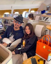 Potret Mesra Denny Sumargo dan Sang Istri yang Berdarah Singapura-Indonesia!