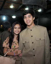 Potret Mesra El Rumi Bersama Kekasih Barunya, Marsha Aruan