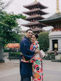 Potret Mesra Jessica Iskandar dan Vincent Verhaag di Jepang, Saling Tatap Penuh Cinta
