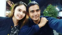Potret Mesra Zacky Zimah dan Lisa Hamilton, Besok Nikah!