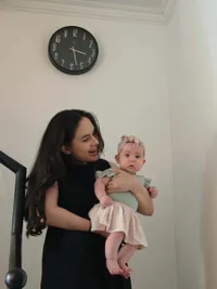 Potret Mikha Tambayong Kumpul Bareng Sahabat, Jenguk Baby Kaia - Makan Bakso Buatan Steffi Zamora