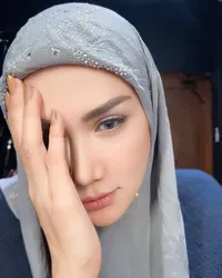 Potret Mulan Jameela Buka Suara Soal Tambang Nikel di Raja Ampat, Berharap Bisa Distop Permanen