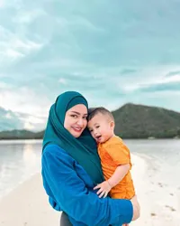 Potret Nathalie Holscher dan Sule Momong Baby Adzam Bersama, Tetap Kompak Meski Sudah Cerai - Didoakan Rujuk Oleh Netizen