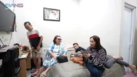 Potret Nunung Bahagia Lihat Nominal Transferan dari Nagita Slavina dan Raffi Ahmad, Bikin Haru