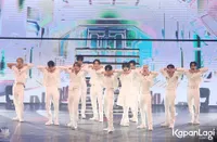 Potret Opening Konser THE BOYZ WORLD TOUR : ZENERATION II in JAKARTA, Pakain Serba Putih Ganteng Bak Pangeran