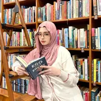Potret Para Artis yang Disebut Elly Sugigi Pernah Membantunya, Baim Wong Beri Banyak Uang - Sebut Nama Raffi Ahmad