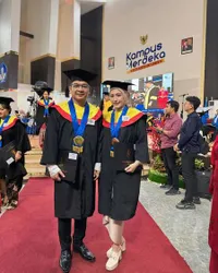 Potret Pasha Ungu & Adelia Wilhelmina Wisuda Bareng, Lulus Kuliah Usai Tujuh Tahun Jadi Mahasiswa