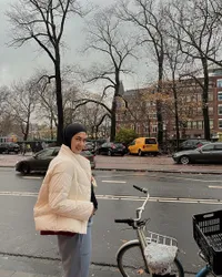 Potret Paula Verhoeven Tenang Liburan di Belanda, Happy di Tengah Sidang Perceraiannya dengan Baim Wong