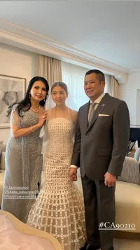 Potret Pemberkatan Pernikahan Clarissa Tanoe dan  Anthony Tjiptodiharjo, Digelar Hangat Romantis di California