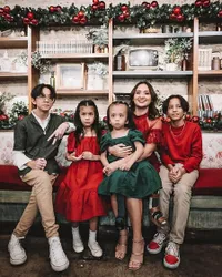 Potret Perayaan Pra-Natal Joanna Alexandra, Kedua Tanpa Mendiang Suami - Sudah Bisa Tersenyum